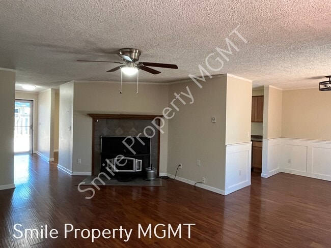 Building Photo - 3819 SE 130th Ave