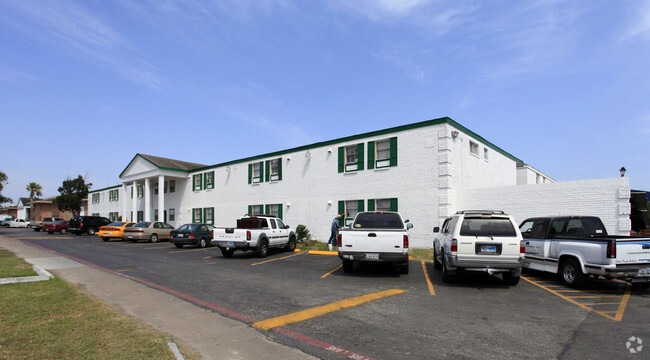 Building Photo - Turf Club Apartments