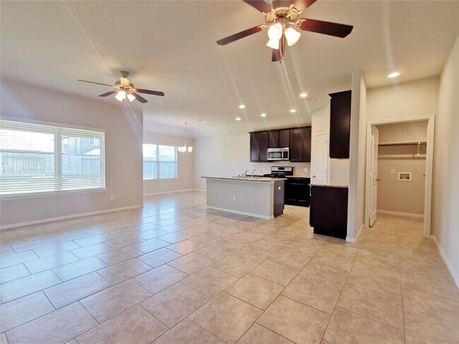 Building Photo - 29331 Dunns Creek Ct