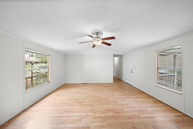 Building Photo - 14431 W Lee Shore Dr