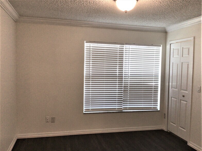Building Photo - 882 Grand Hughey Ct