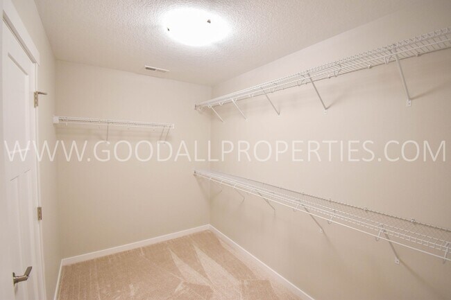 Building Photo - 16609 Wilden Dr