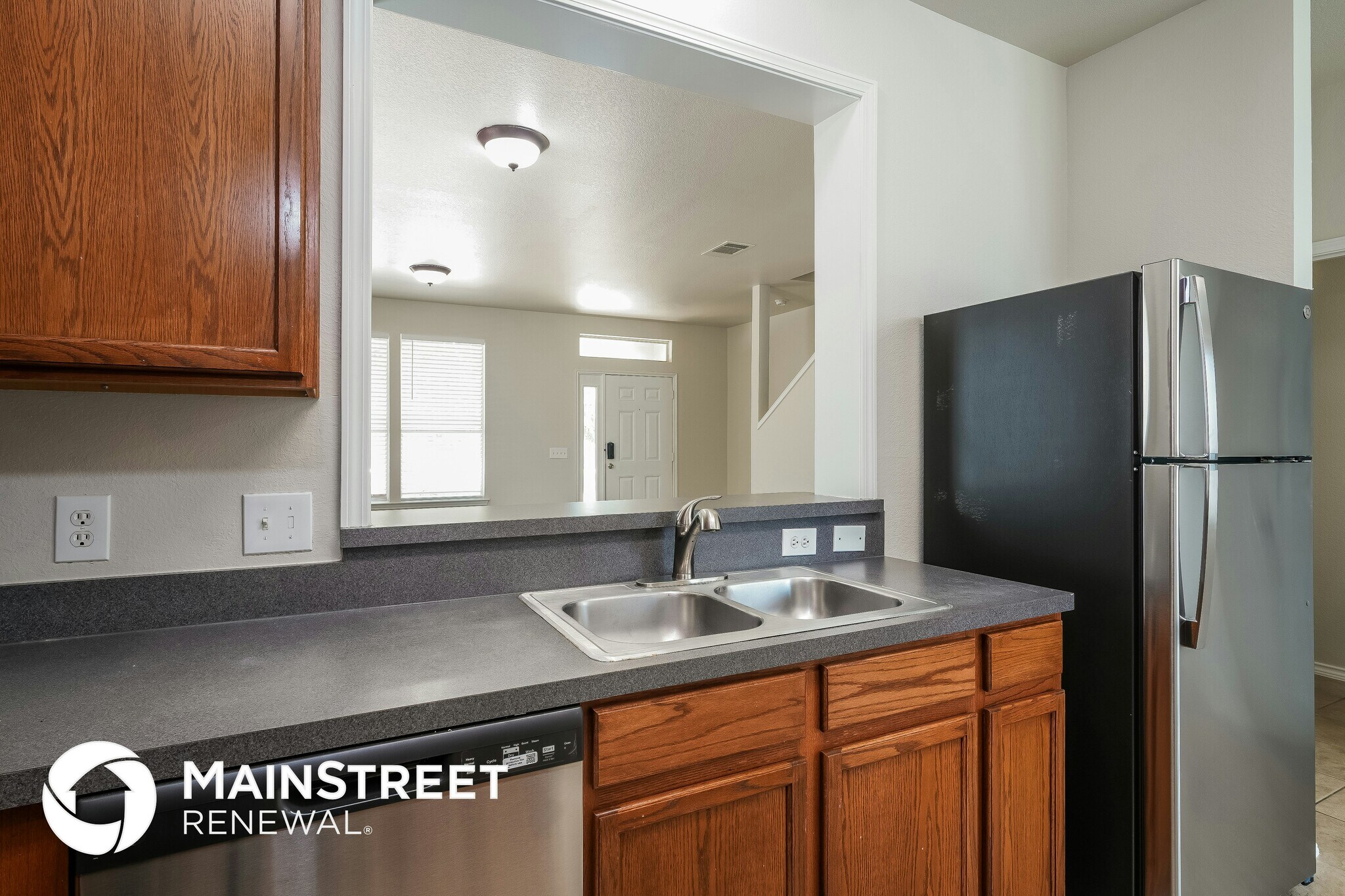 Building Photo - 10648 Traymore Dr