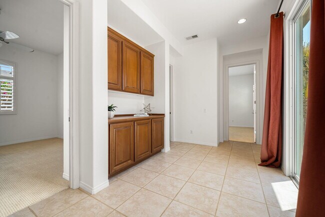 Building Photo - 43501 Parkway Esplanade W