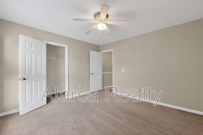 Building Photo - 2817 Summergrove Ct