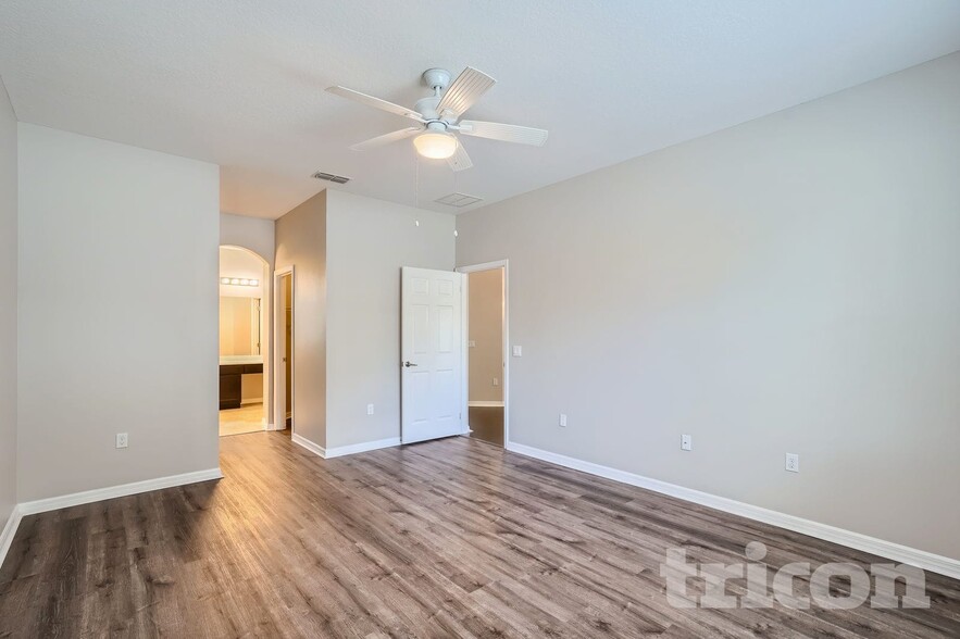 Building Photo - 33931 Emerald Pond Loop