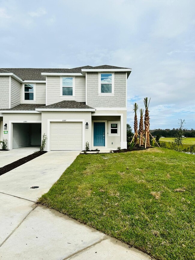 Building Photo - 2287 Portrait St