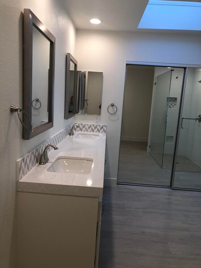 Building Photo - 97 Torremolinos Dr
