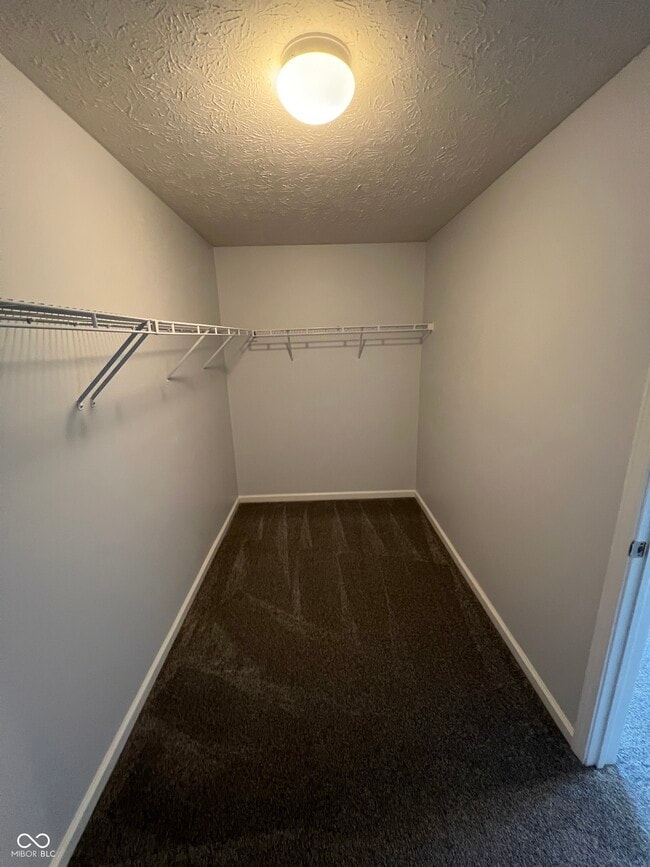 Building Photo - 9451 Glencroft Way