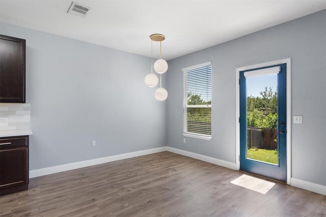 Building Photo - 5508 Nelson Oaks Dr