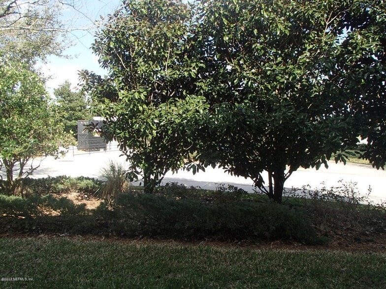 Building Photo - 8125 Summergate Court