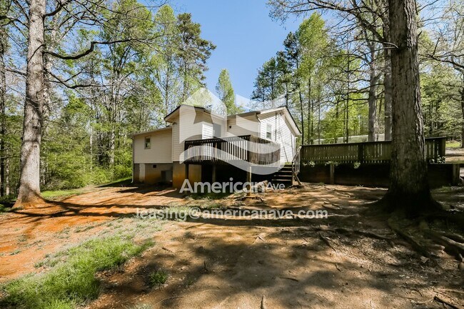 Building Photo - 390 Bud Smith Rd