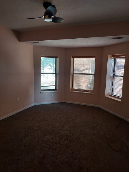 Building Photo - 11014 Detroit Ave