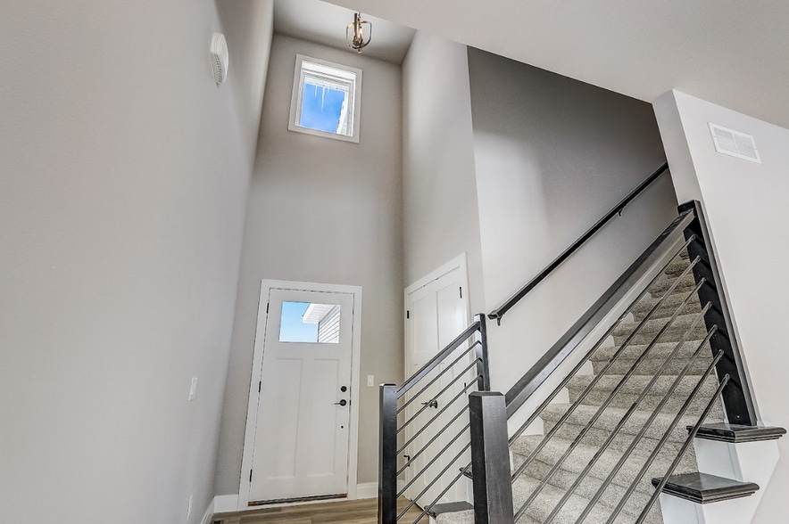 Building Photo - 6549 Pleasant Prairie Dr