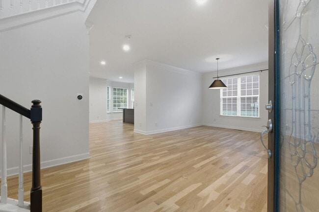 Building Photo - 2661 Avery Park Dr