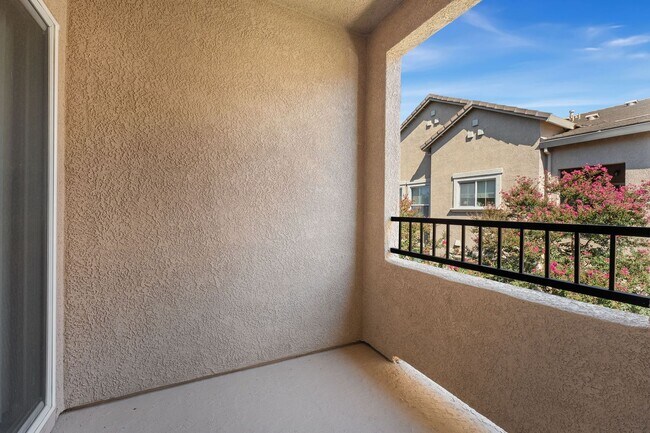 Building Photo - 1316 Milano Dr