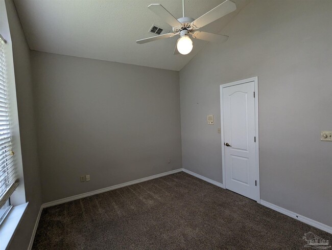 Building Photo - 3337 Indian Hills Dr