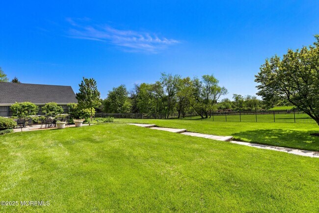 Building Photo - 13 Driftwood Ln