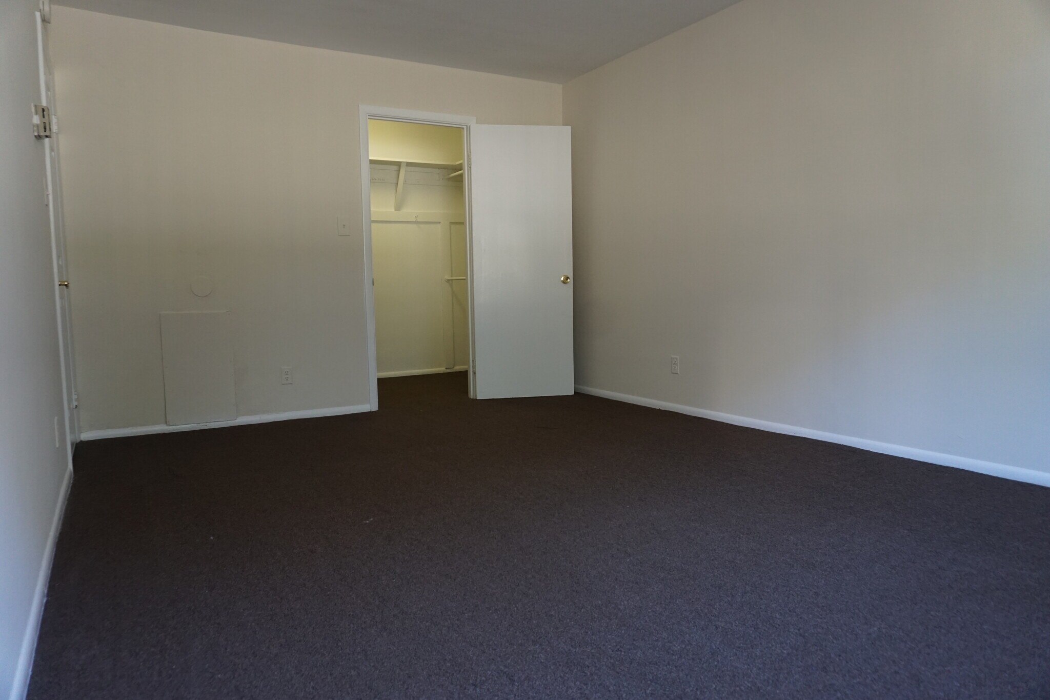 Building Photo - 4330 Hartwick road