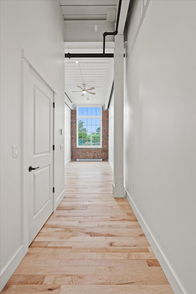 Building Photo - Spinning Mill