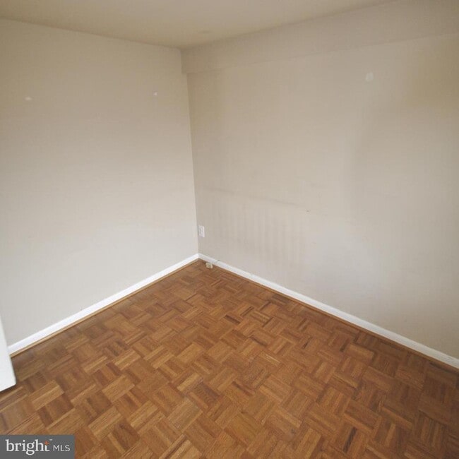 Building Photo - 2910 16th St S