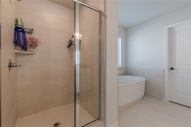 Building Photo - 4876 Elm Leaf Dr