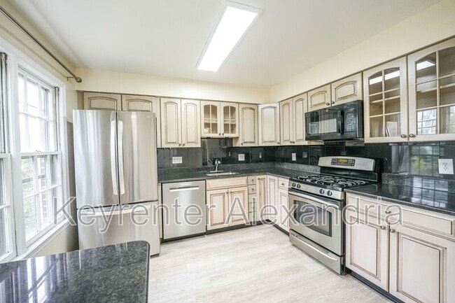 Building Photo - 2134 Langston Blvd.