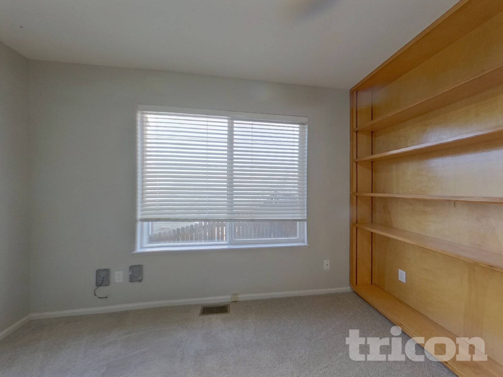 Building Photo - 3336 Bexley Dr