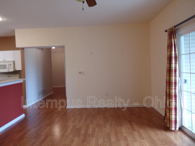 Building Photo - 8057 Crane's Crossing Dr