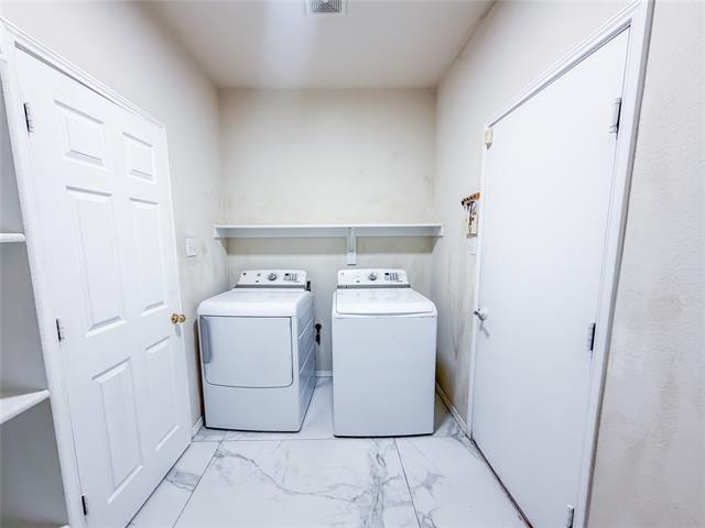 Building Photo - 5424 Sonoma Dr