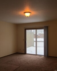 Building Photo - 1040 Forest View Dr S