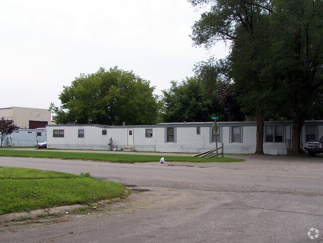 Building Photo - American Mobile Home Park