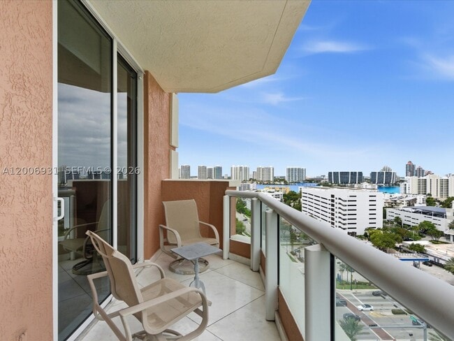 Building Photo - 17875 Collins Ave