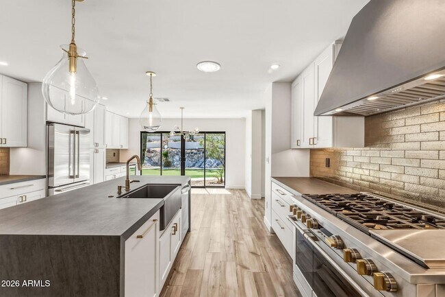 Building Photo - 9046 N 28th St