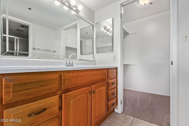 Building Photo - Charming 2 Bed 2 Bath Townhome near Downto...