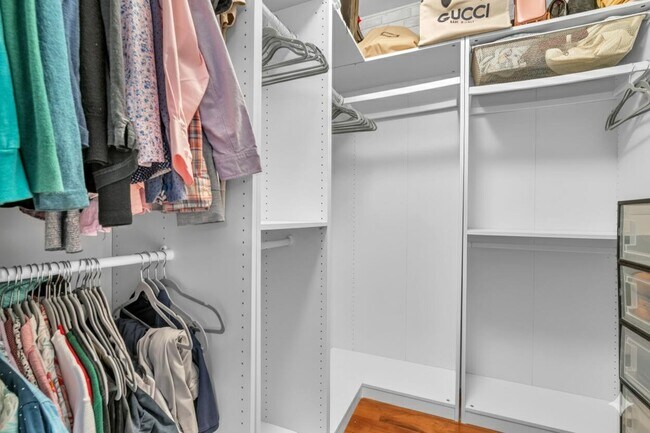 Building Photo - 5157 Floria Way