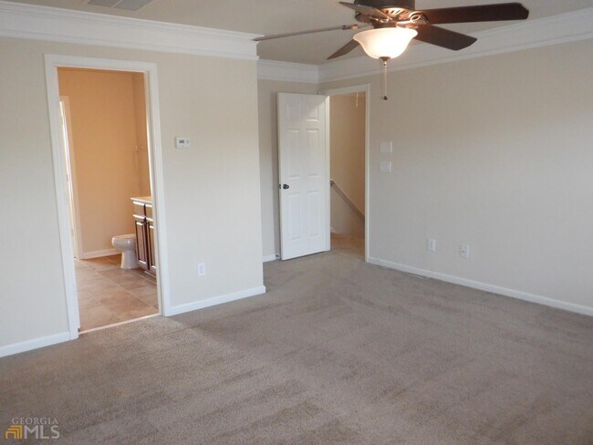 Building Photo - 514 Constellation Overlook SW
