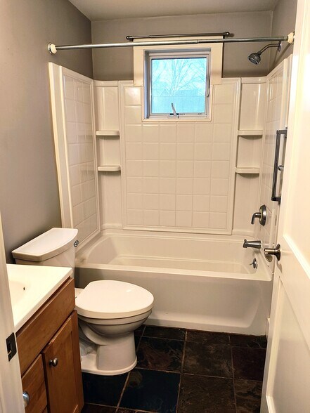 Bathroom Tub and Shower - 411 N Geneva St
