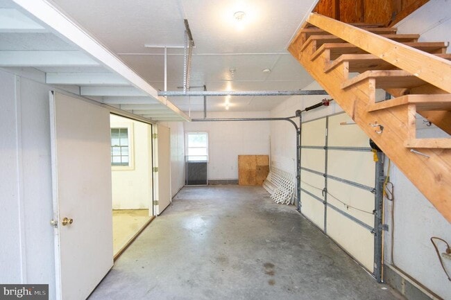 Building Photo - 110 Middle St