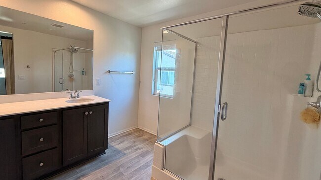 Building Photo - 5474 Starlight Pl
