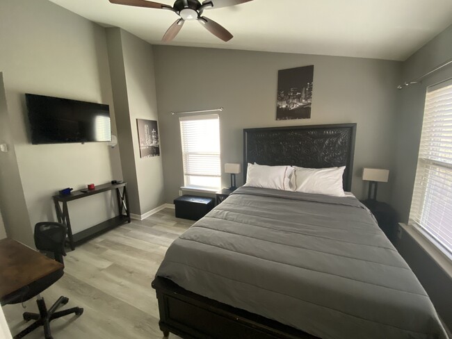 Building Photo - 1269 Liberty Pky NW