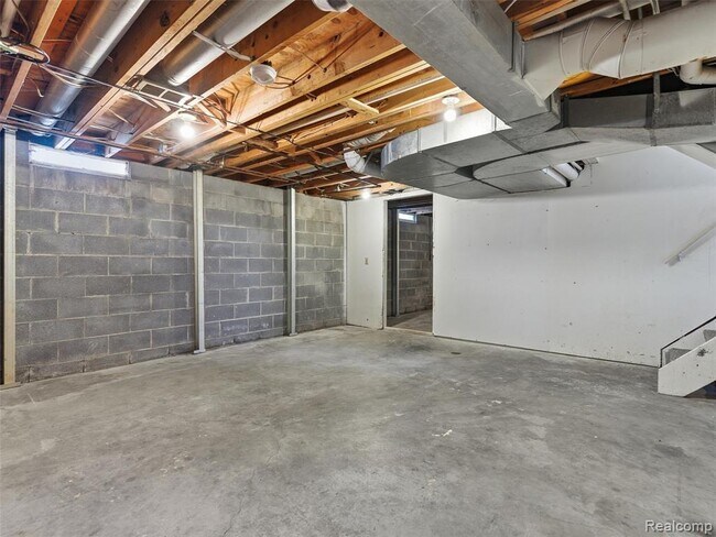 Building Photo - 38301 Murdick Dr