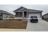 Building Photo - Wonderful home with solar panels!