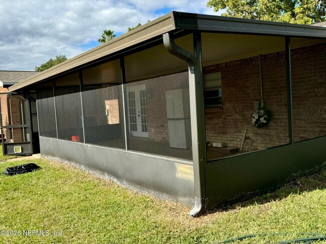 Building Photo - 107 Cypress Dr