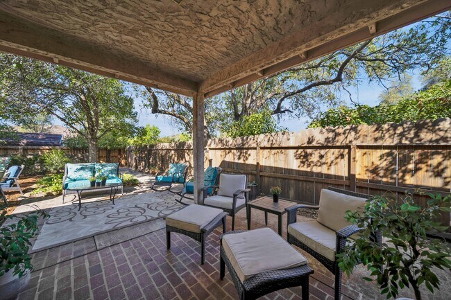 Building Photo - 3622 Canterbury Dr