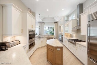 Building Photo - 8862 Shenendoah Cir