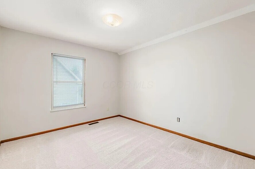 Building Photo - 6710 Bethany Dr