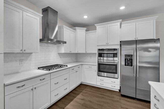 Building Photo - Four Bedroom + Loft Dream Home in Youngsville