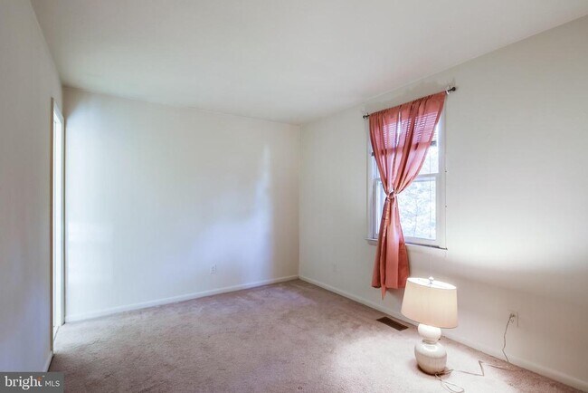 Building Photo - 3418 Coventry Ct Dr