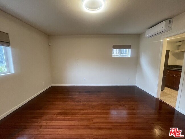 Building Photo - 4921 Kester Ave